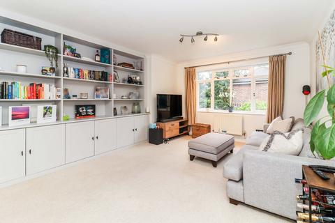 2 bedroom apartment for sale, Station Road, Beaconsfield, Buckinghamshire, HP9