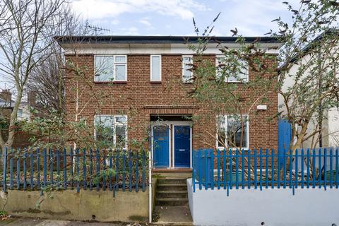 2 bedroom semi-detached house for sale, Winforton Street, Greenwich