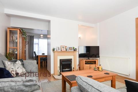 6 Ermine Close, Cheshunt, Waltham Cross, EN7 5BL