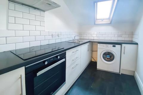 4 bedroom flat to rent, Bentley Road, Toxteth, Liverpool, L8 0SZ