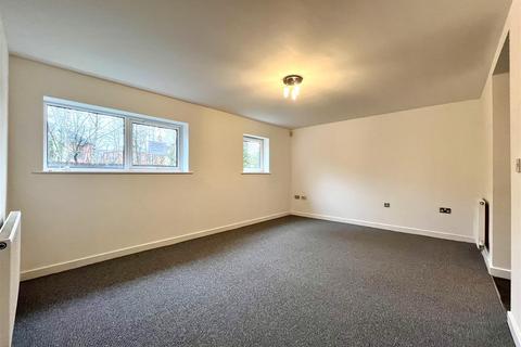 2 bedroom apartment to rent, Wharf Road, Sale