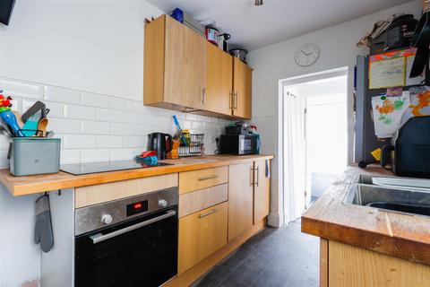 3 bedroom house for sale, Phyllis Street, Barry