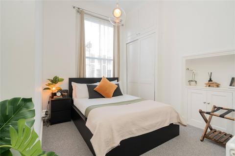 2 bedroom apartment to rent, London W11