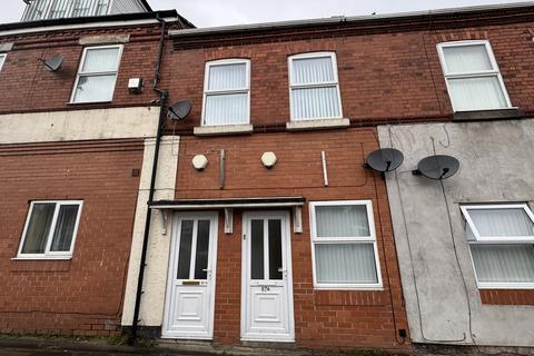 2 bedroom flat to rent, New Ferry Road, Wirral CH62