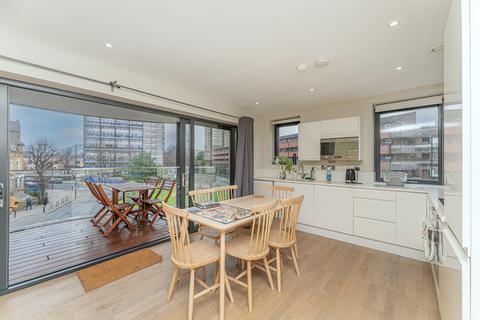 2 bedroom flat for sale, Cape Apartments, Rotherhithe SE16