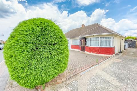 29 Broad Way, Hockley, SS5 5EL
