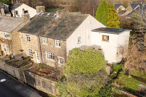 4 bedroom cottage for sale, Proctor Croft, Colne BB8