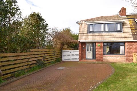 3 bedroom semi-detached house for sale, West Vale, Neston