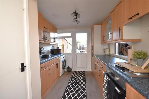 3 bedroom semi-detached house for sale, West Vale, Neston