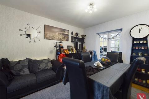 3 bedroom semi-detached house for sale, Sundon Park Road, Luton LU3