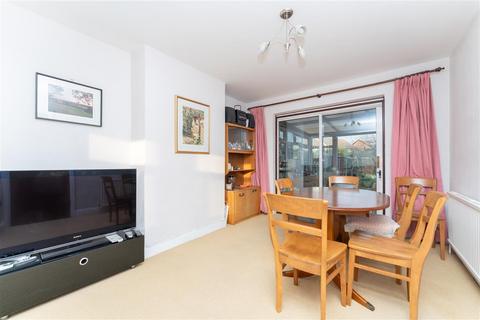 3 bedroom semi-detached house for sale, Harlington Road West, Feltham