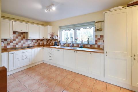 5 bedroom detached house for sale, White Lane Close, Sturminster Newton