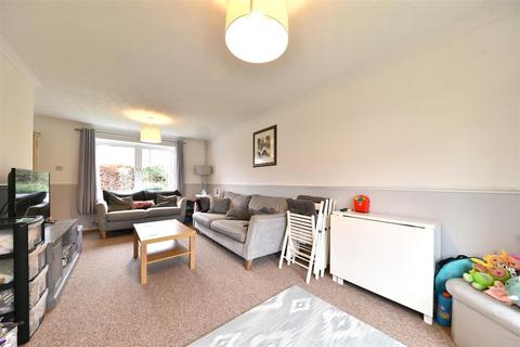 3 bedroom terraced house for sale, Walkern Road, Stevenage