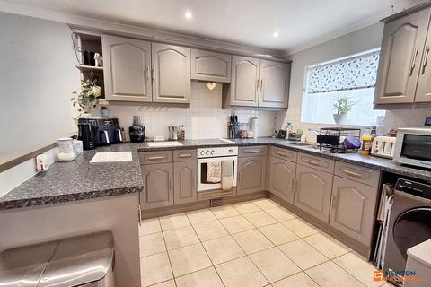 3 bedroom terraced house for sale, Sheepwalk, Paston, Peterborough, PE4