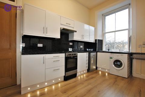 3 bedroom apartment to rent, Polwarth Gardens, Polwarth, Edinburgh, EH11