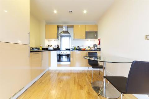 1 bedroom apartment to rent, Lanterns Way, London E14