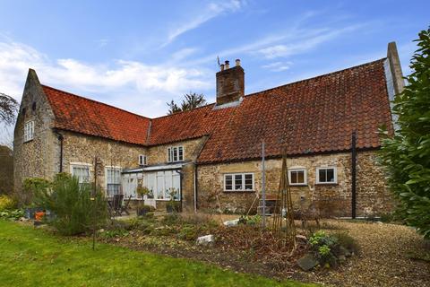 4 bedroom detached house to rent, Church Road, King's Lynn PE33