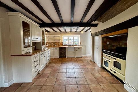 4 bedroom detached house to rent, Church Road, King's Lynn PE33