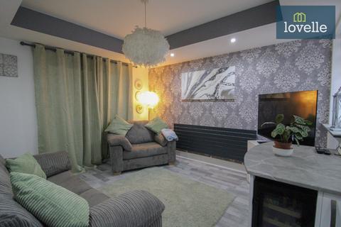 25 Cooper Road, Grimsby, DN32 8DF