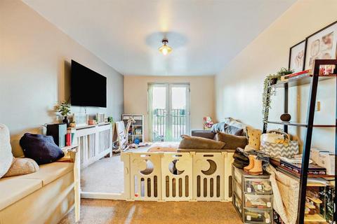 2 bedroom apartment for sale, Primrose Place, Bessacarr DN4