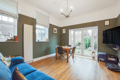 1 Redwood Close, Sidcup, DA15 8WP