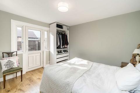 1 bedroom flat for sale, Oaklands Road, London W7