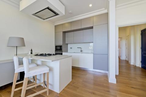 2 bedroom flat for sale, Shepherds Hill, Highgate