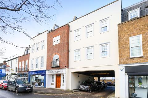 2 bedroom flat to rent, High Street, Esher, Surrey, KT10