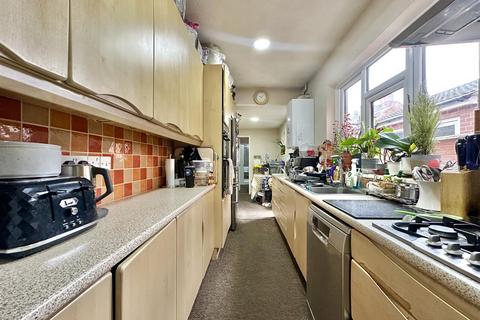 3 bedroom terraced house for sale, Westbourne Street, Leicester LE4