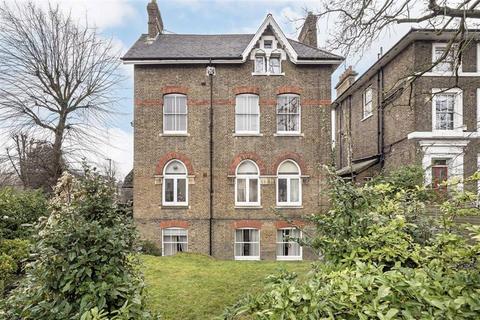 1 bedroom flat for sale, Shooters Hill Road, London SE3