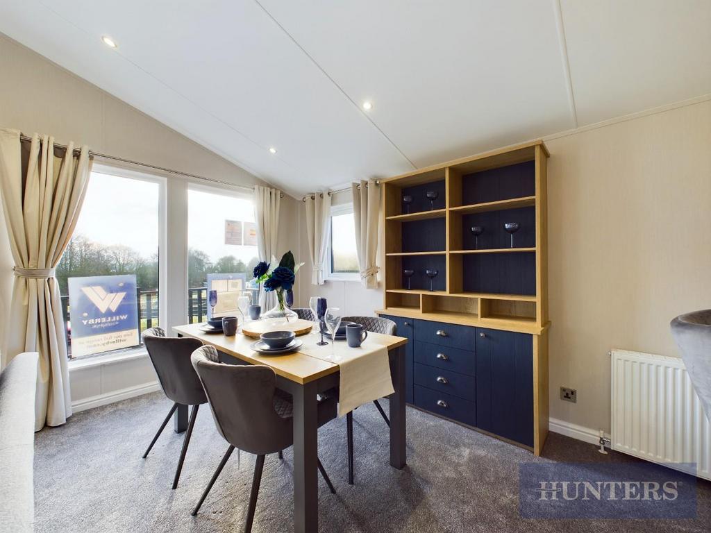 CAM03407 G0-PR0448-STILL017.jpg