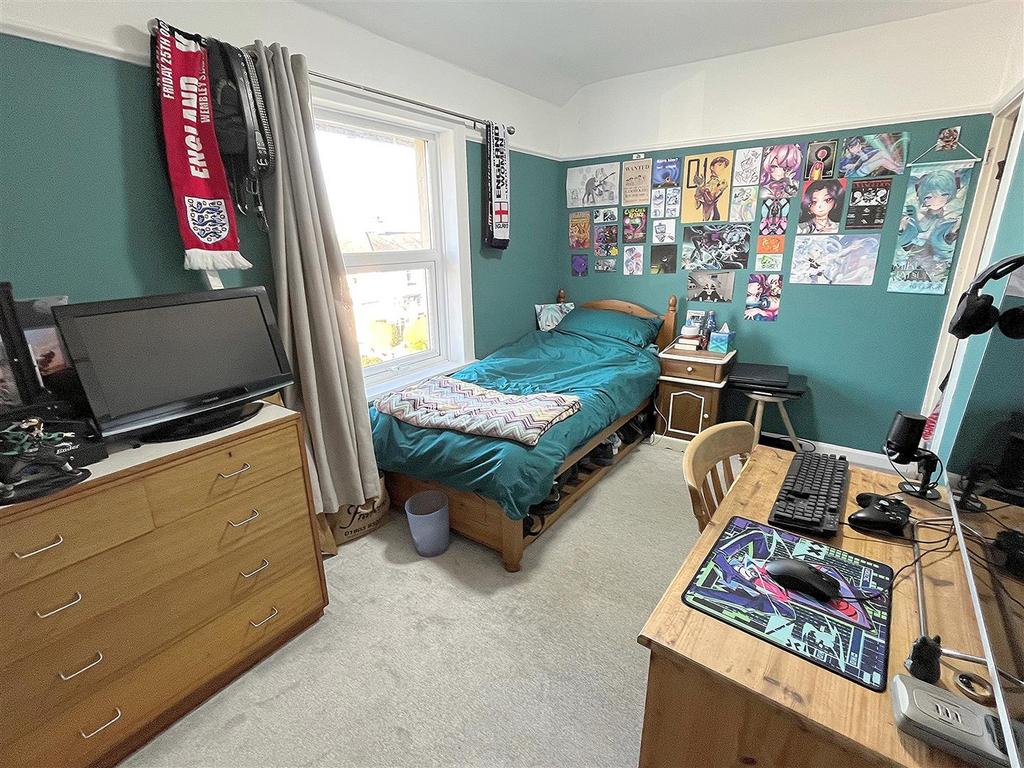 Bedroom 2.jpg