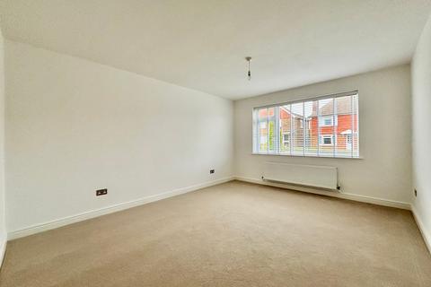 11 Berwick Close, Bexhill-on-sea, TN39 4NB