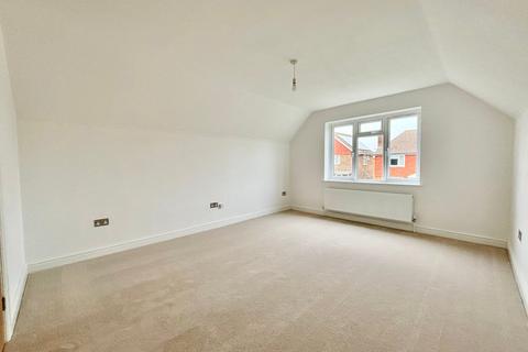 11 Berwick Close, Bexhill-on-sea, TN39 4NB