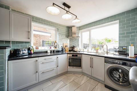 2 bedroom apartment for sale, Southwood Road, Hayling Island PO11