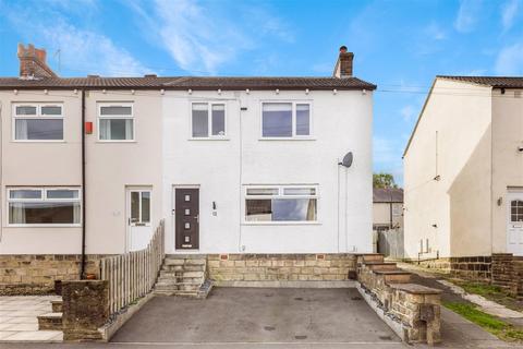 3 bedroom end of terrace house for sale, Silverdale Avenue, Leeds LS20