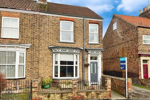 4 bedroom end of terrace house for sale, Victoria Road, Driffield YO25