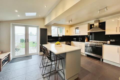 4 bedroom end of terrace house for sale, Victoria Road, Driffield YO25