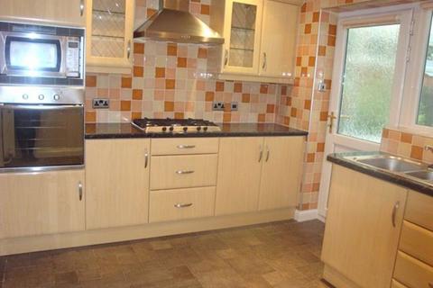 2 bedroom semi-detached house to rent, Beaconside, South Shields