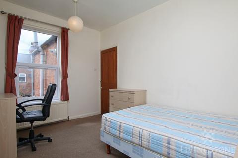 2 bedroom terraced house to rent, Connaught Street, Leicester LE2