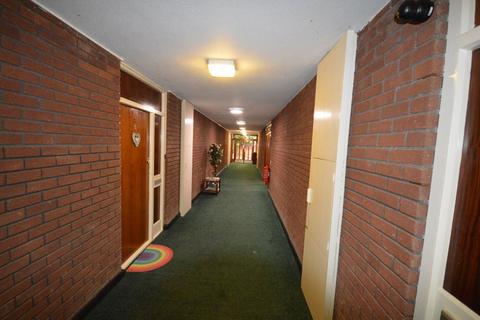 2 bedroom flat to rent, Lansdowne Court, Hagley Road, Pemore