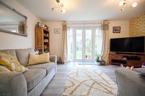 3 bedroom end of terrace house for sale, Austin Way, Norwich NR6