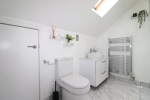 101 Brookside, Carlisle, CA2 7GX