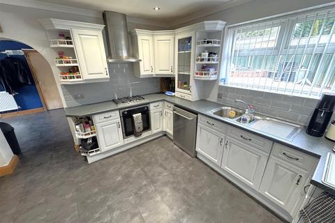 3 bedroom semi-detached house for sale, Brailsford Road, Derby DE21