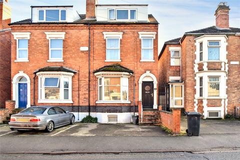 4 bedroom end of terrace house for sale, Astwood Road, Worcestershire WR3