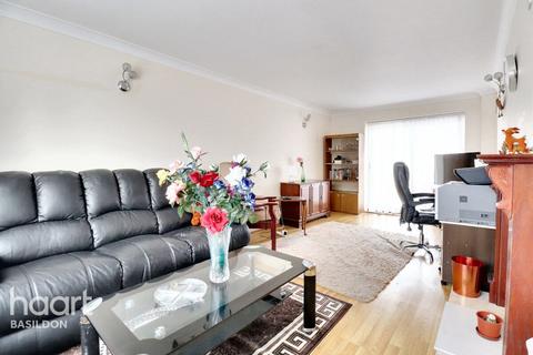 332 Church Road, Basildon, SS14 2NQ