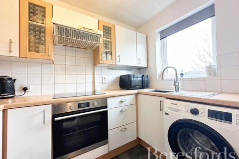 2 bedroom apartment for sale, Benjamin Close, Hornchurch, RM11