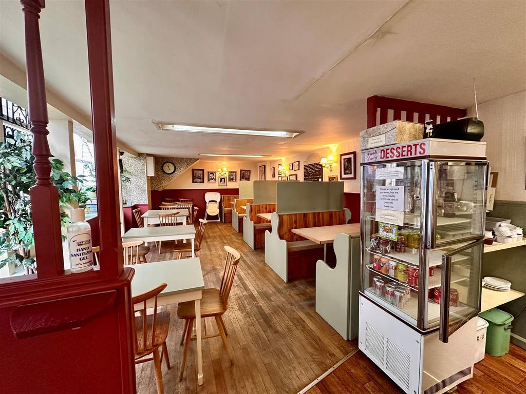 Cafe.jpg