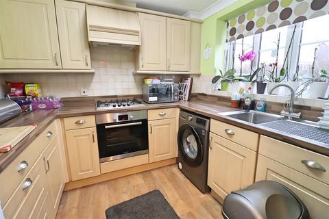 2 bedroom terraced house for sale, St. James Road, Braintree