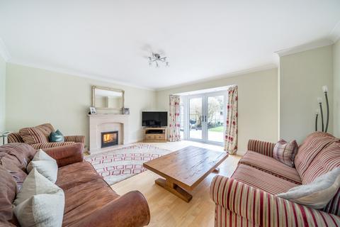 Ivy Lea Kingfield Road, Woking, GU22 9AA